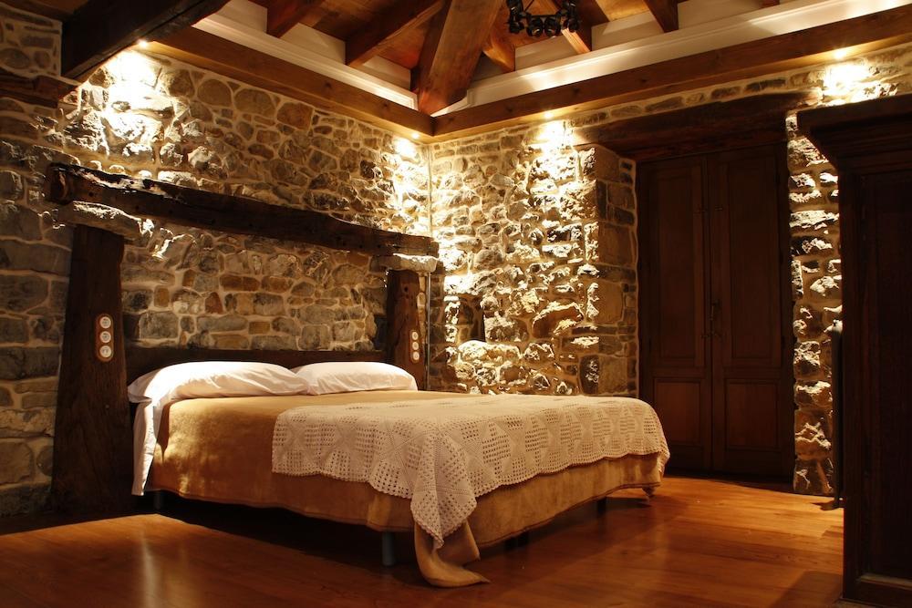 Casona De El Castaniu Hotel Serrapio Bagian luar foto