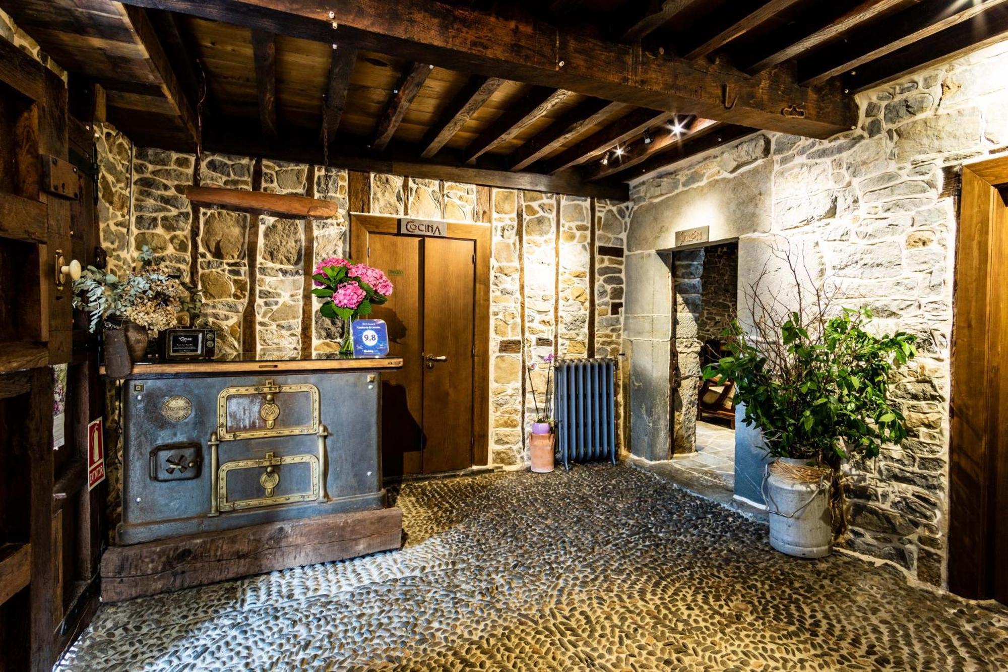 Casona De El Castaniu Hotel Serrapio Bagian luar foto