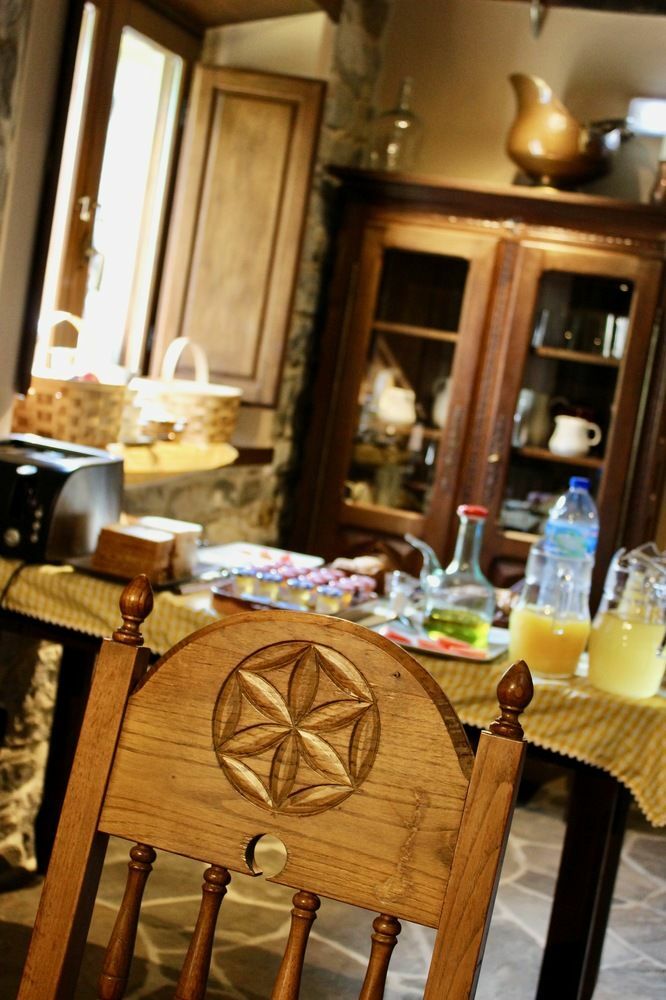Casona De El Castaniu Hotel Serrapio Bagian luar foto