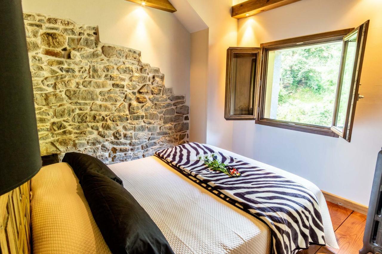 Casona De El Castaniu Hotel Serrapio Bagian luar foto
