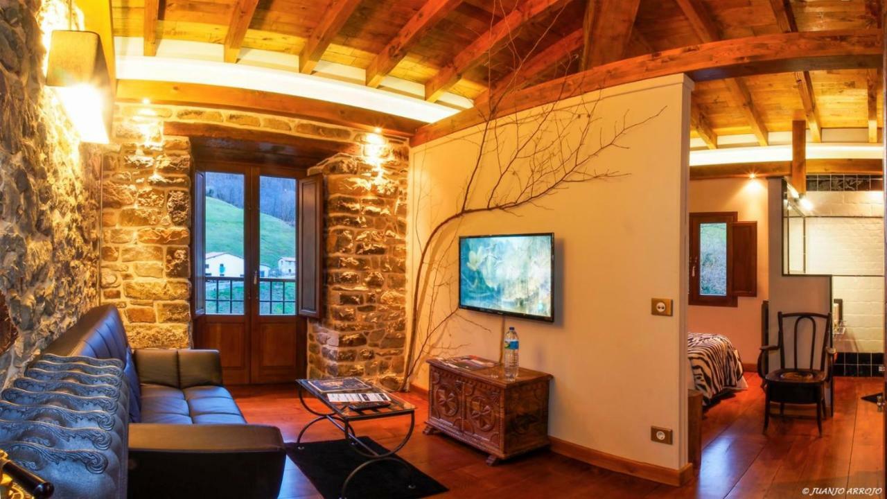 Casona De El Castaniu Hotel Serrapio Bagian luar foto