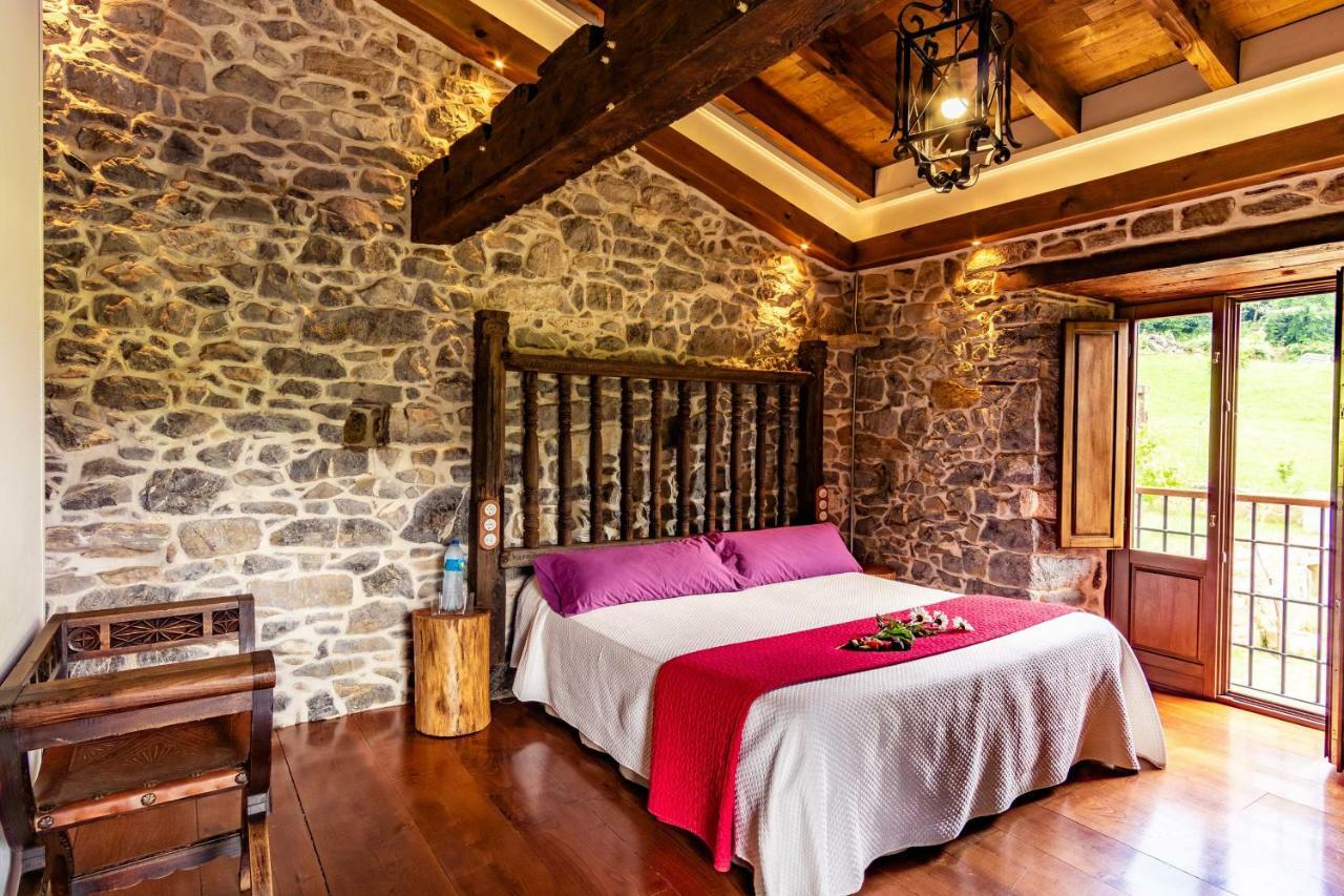 Casona De El Castaniu Hotel Serrapio Bagian luar foto